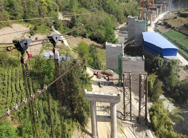 易通智聯(lián)助力九綿高速—溝家灣大橋、桂溪大橋等纜索吊安全監(jiān)控管理系統(tǒng)項目